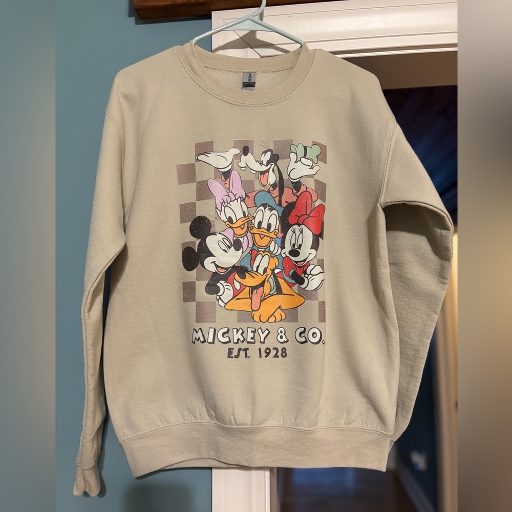 Gildan Cream Sweatshirt with Cartoon Print